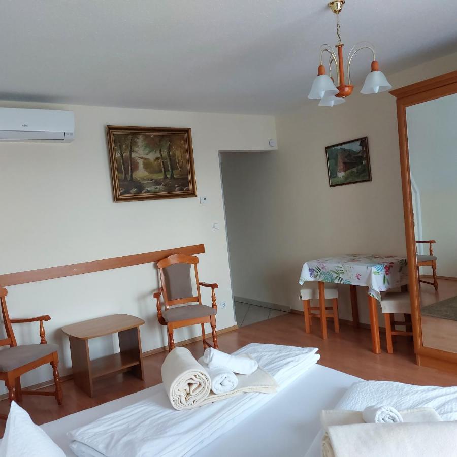 Erika Apartmanházak Heviz Exterior foto