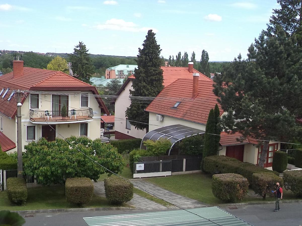 Erika Apartmanházak Heviz Exterior foto