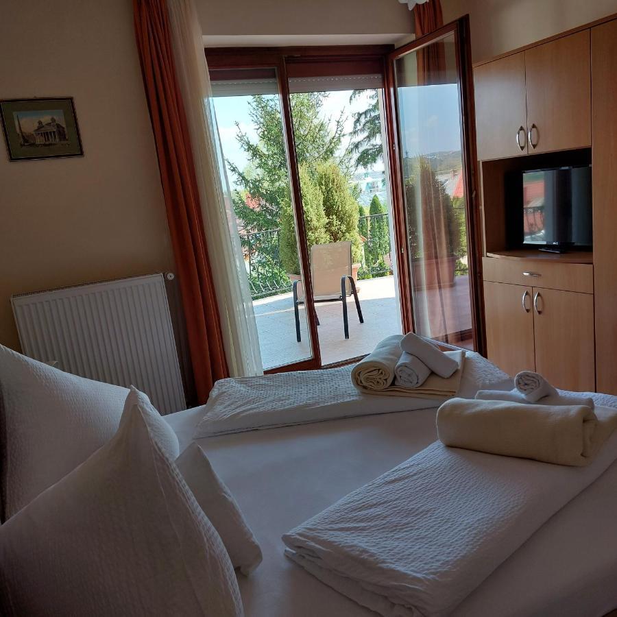 Erika Apartmanházak Heviz Exterior foto
