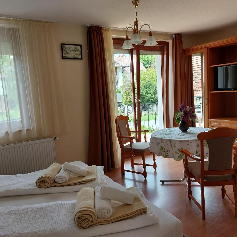 Erika Apartmanházak Heviz Exterior foto