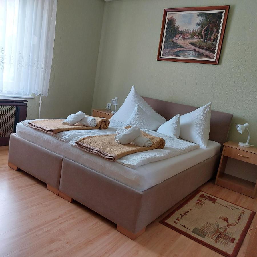 Erika Apartmanházak Heviz Exterior foto
