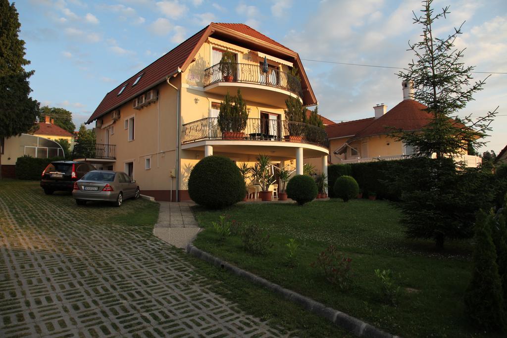 Erika Apartmanházak Heviz Quarto foto