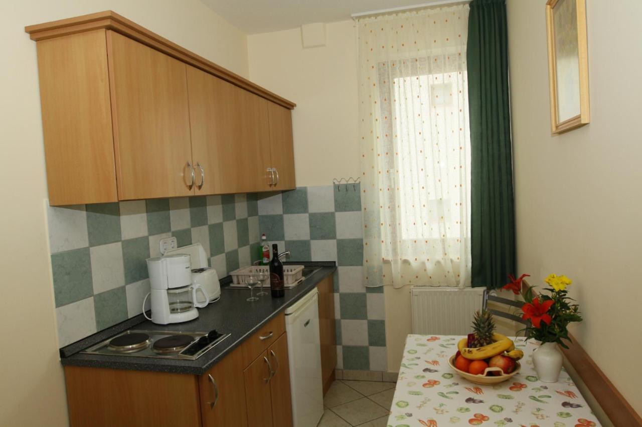 Erika Apartmanházak Heviz Exterior foto