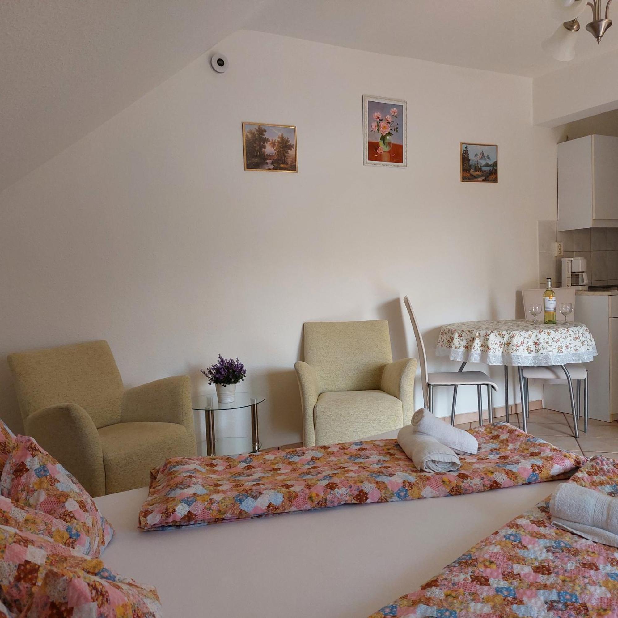 Erika Apartmanházak Heviz Quarto foto