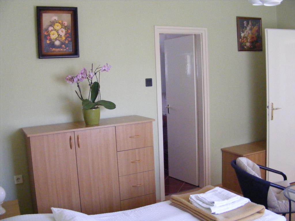 Erika Apartmanházak Heviz Exterior foto