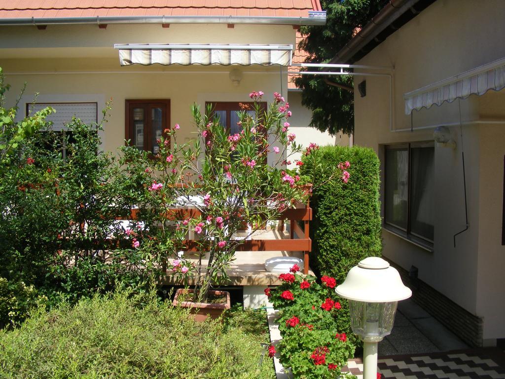 Erika Apartmanházak Heviz Exterior foto