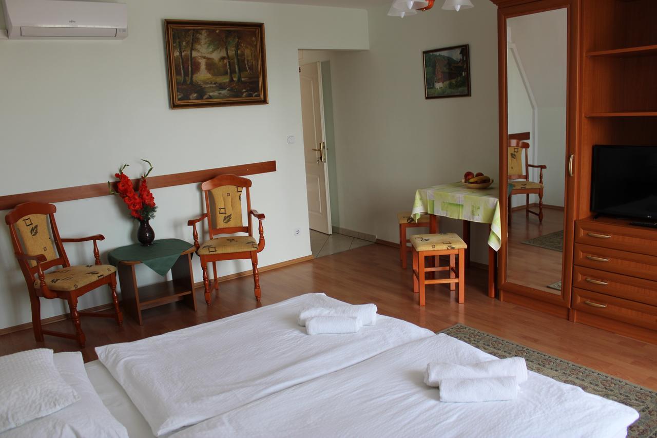 Erika Apartmanházak Heviz Exterior foto