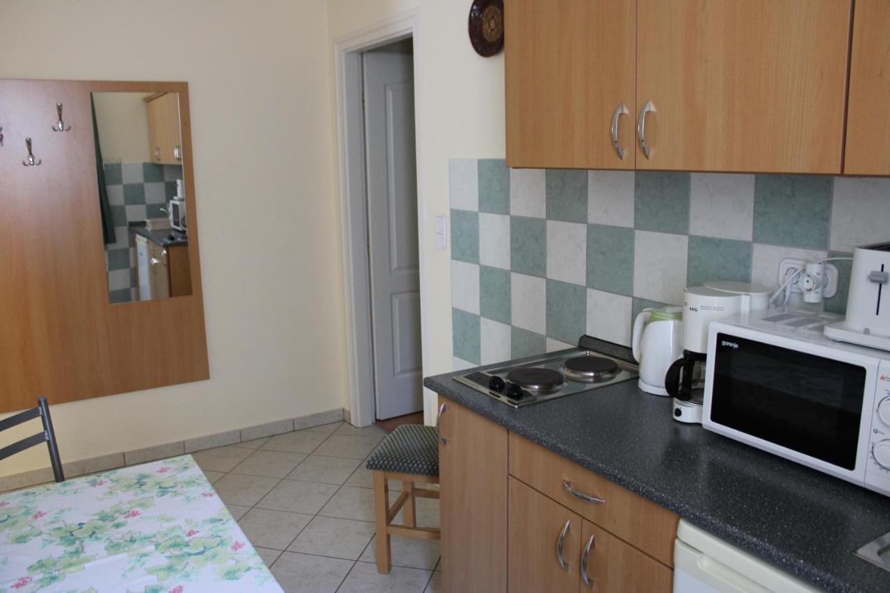 Erika Apartmanházak Heviz Exterior foto