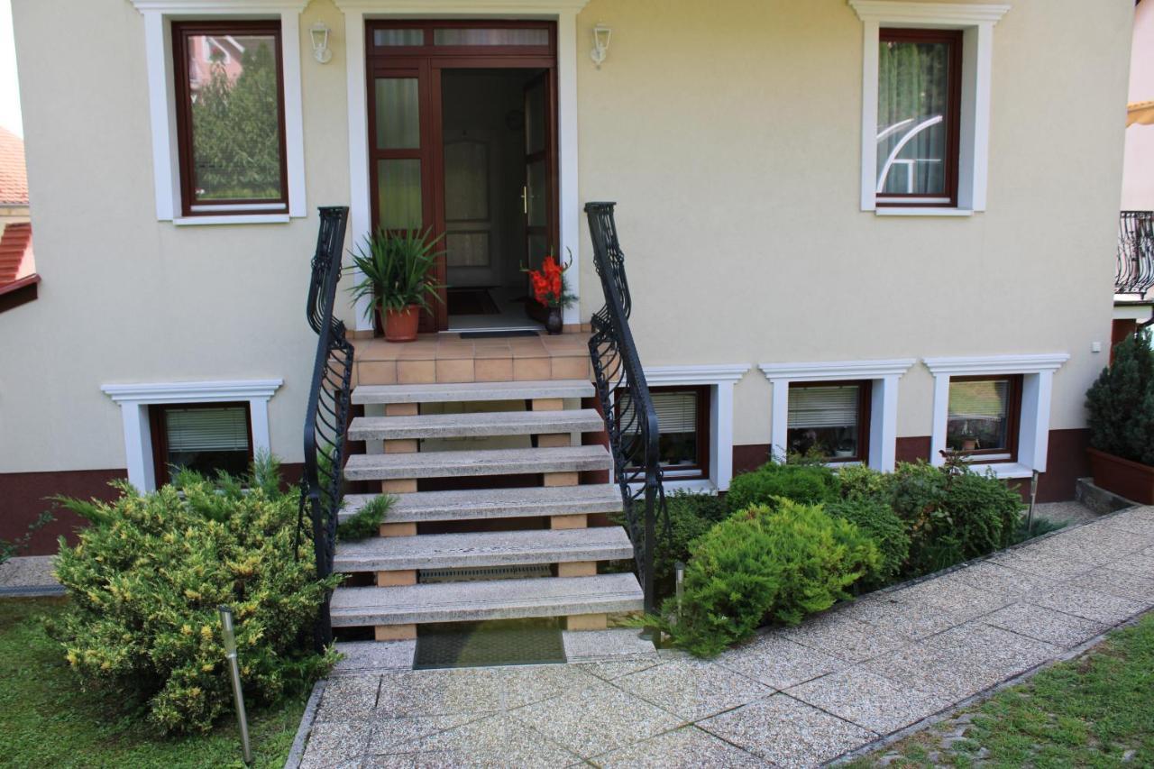Erika Apartmanházak Heviz Exterior foto