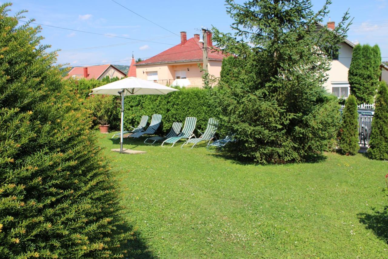 Erika Apartmanházak Heviz Exterior foto