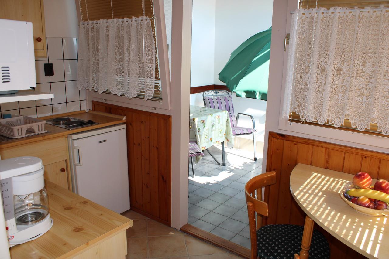 Erika Apartmanházak Heviz Exterior foto